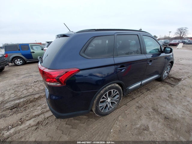 2016 MITSUBISHI OUTLANDER JA4AZ3A36GZ038823 Photo 3
