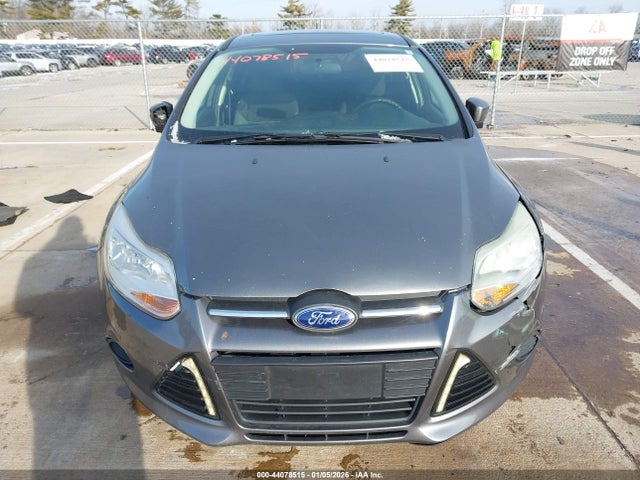 1FADP3F2XEL428693 Ford FOCUS SE