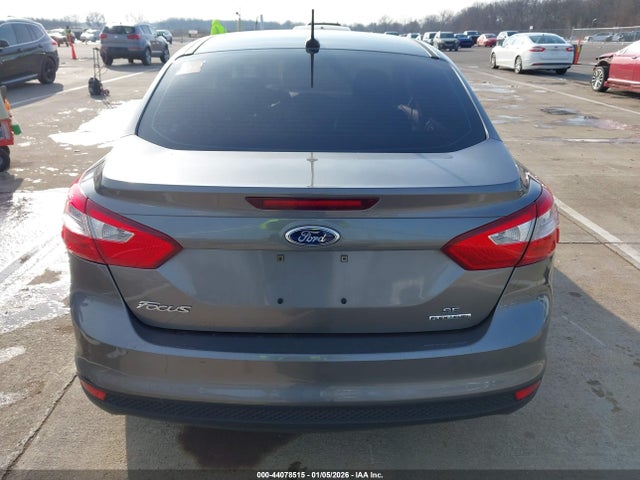 1FADP3F2XEL428693 Ford FOCUS SE