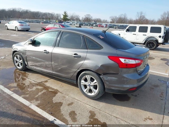 2014 FORD FOCUS 1FADP3F2XEL428693 Photo 2