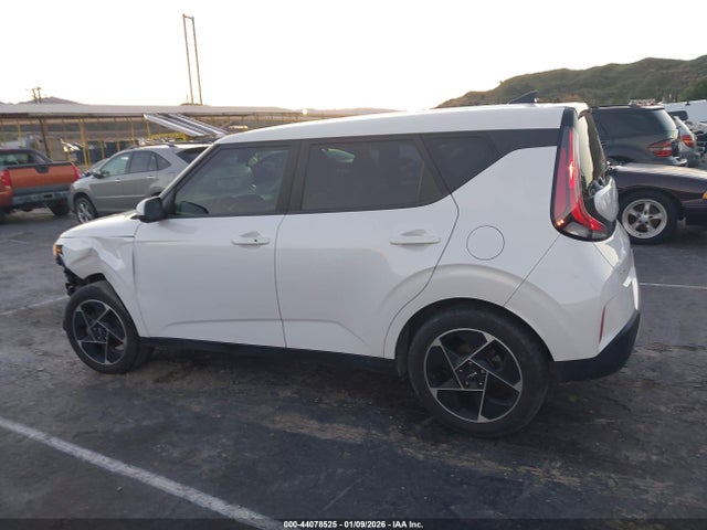 KNDJ33AU9P7861046 KIA SOUL EX