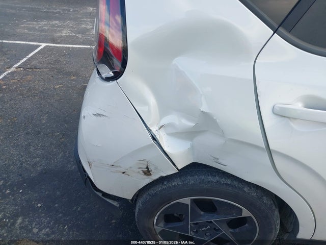 KNDJ33AU9P7861046 KIA SOUL EX