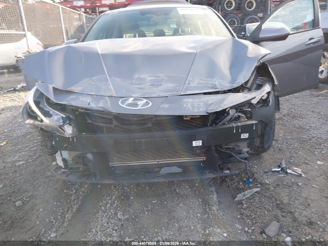 KMHLM4AG3PU502066 Hyundai ELANTRA SEL