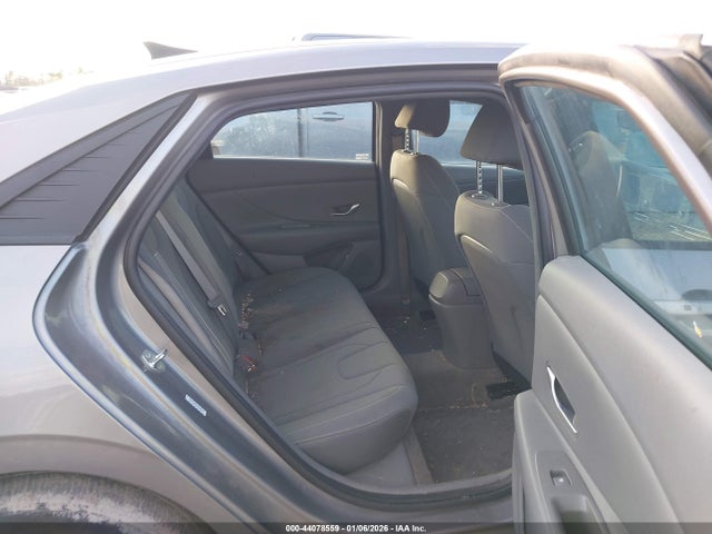 KMHLM4AG3PU502066 Hyundai ELANTRA SEL