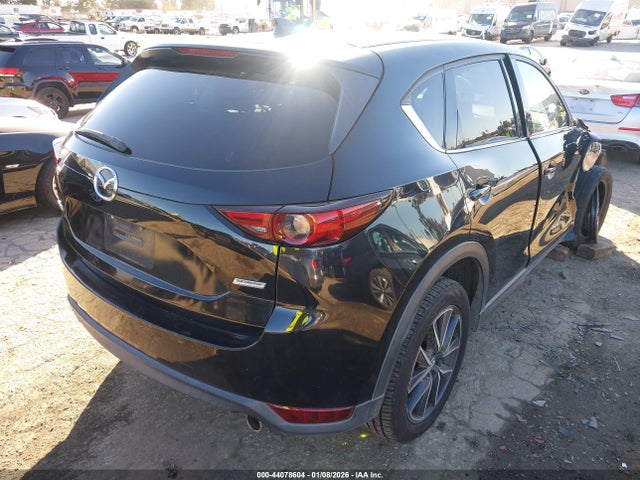 Mazda Cx-5 Grand Touring 2018 JM3KFADM3J0328080 Image 4