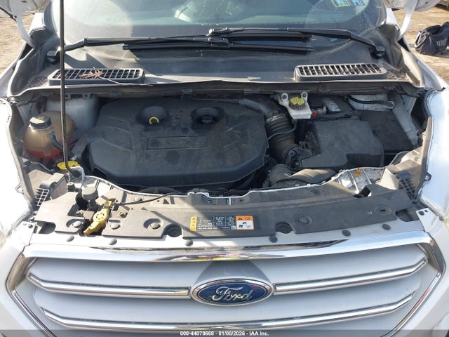 1FMCU9J93KUA00620 Ford Escape Titanium