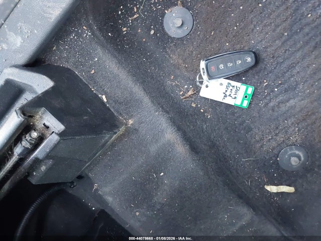 1FMCU9J93KUA00620 Ford Escape Titanium