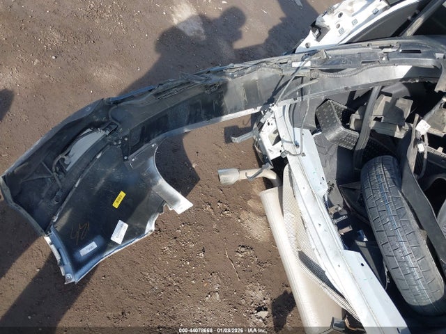 1FMCU9J93KUA00620 Ford Escape Titanium