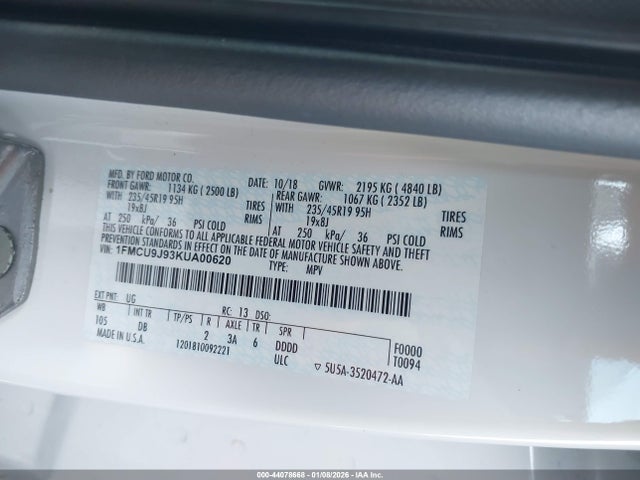1FMCU9J93KUA00620 Ford Escape Titanium