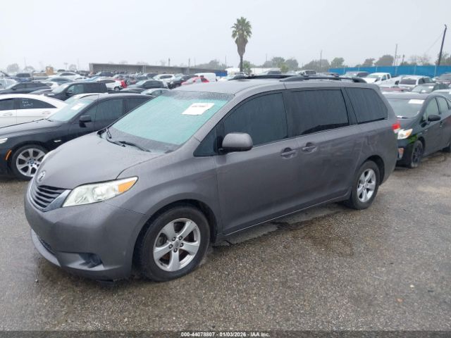 2011 TOYOTA SIENNA 5TDKK3DC5BS023685 Photo 1