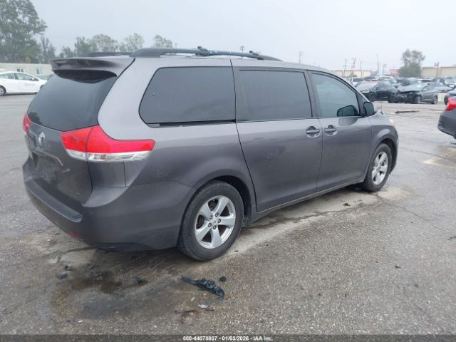 2011 TOYOTA SIENNA 5TDKK3DC5BS023685 Photo 3