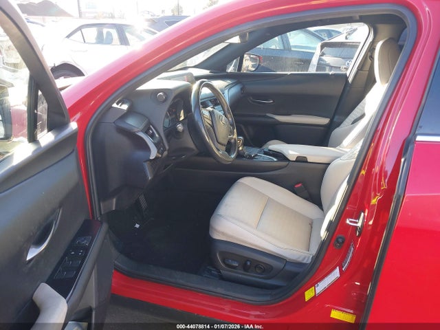 JTHX3JBH6L2022283 Lexus UX 200