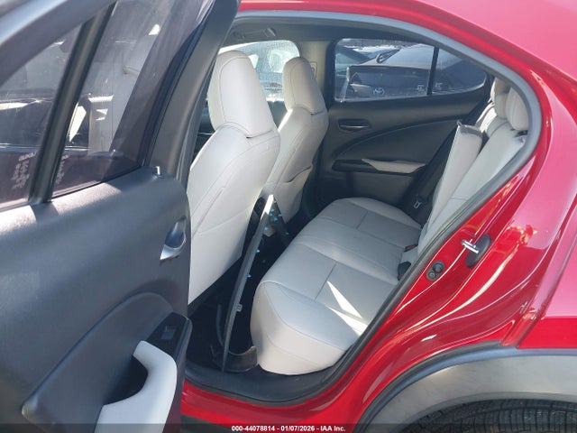 JTHX3JBH6L2022283 Lexus UX 200