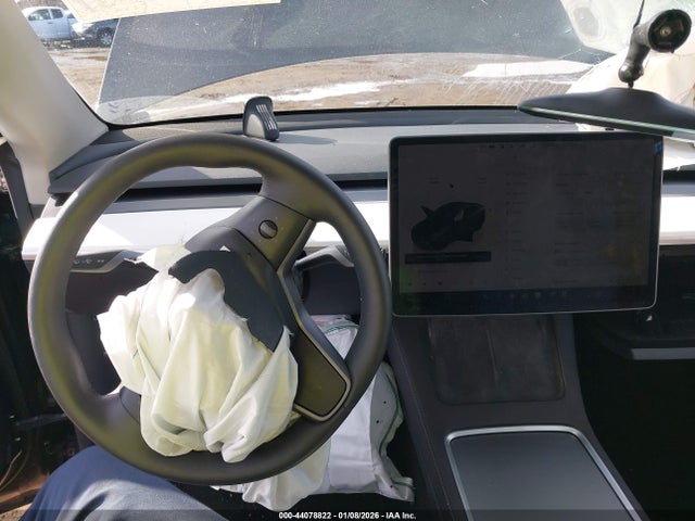 Продаж на аукціоні авто 2025 Tesla Model Y Long Range Dual Motor All-wheel Drive, vin: 7SAYGDEE3SF297119, номер лоту: 44078822