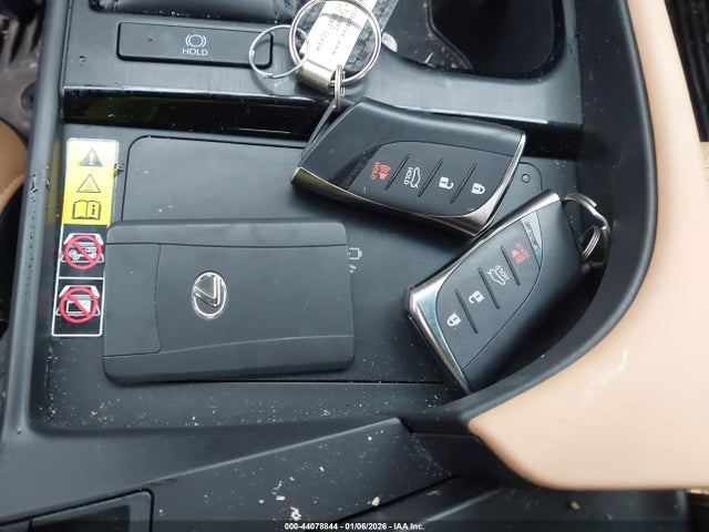 58ADZ1B18SU187233 Lexus ES 350