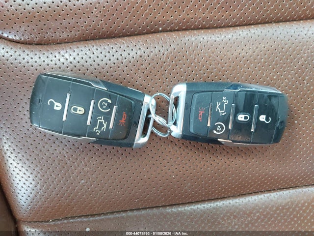 2022 RAM 1500 1C6SRFKT3NN110048 Photo 10