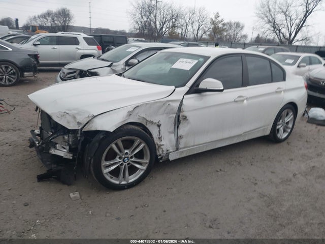 Продаж на аукціоні авто 2017 Bmw 320i, vin: WBA8E1G34HNU17112, номер лоту: 44078902