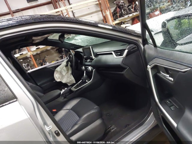 2021 TOYOTA RAV4 HYBRID 2T3E6RFV5MW009399 Photo 4