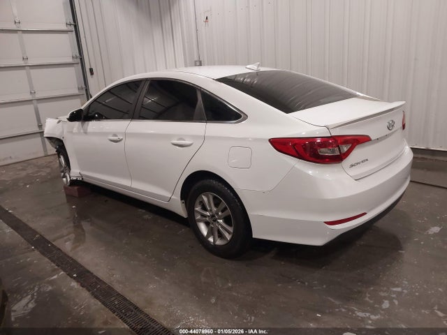Hyundai SONATA SE 2015 5NPE24AF5FH099856 Image 3