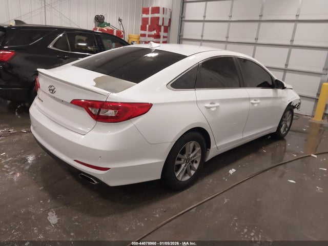 Hyundai SONATA SE 2015 5NPE24AF5FH099856 Image 4