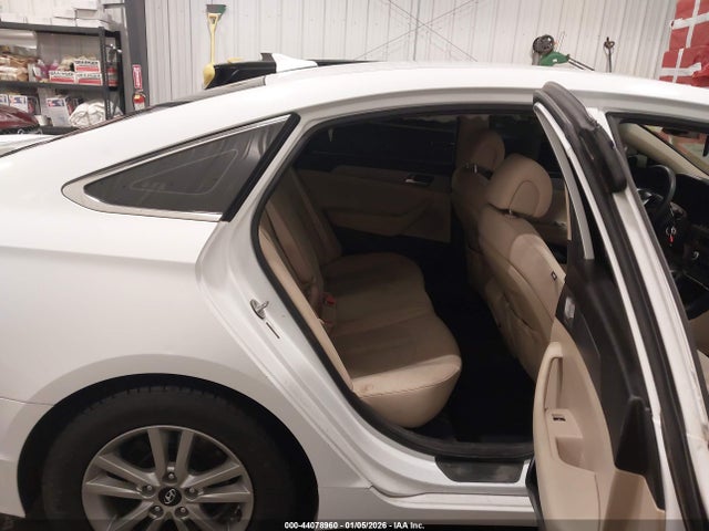 Hyundai SONATA SE 2015 5NPE24AF5FH099856 Image 8