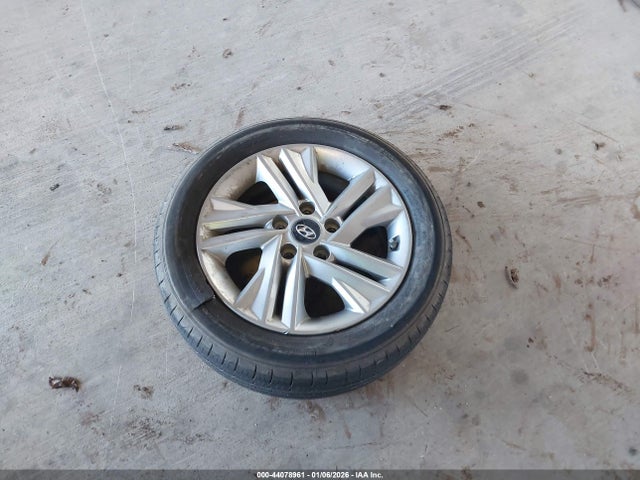 KMHD84LF5KU872778 Hyundai ELANTRA SEL