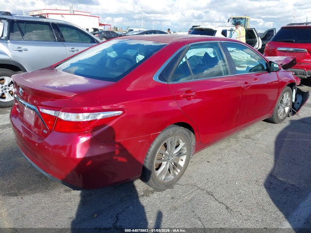 2015 TOYOTA CAMRY 4T1BF1FK7FU915656 Photo 3
