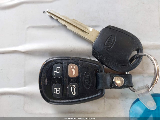 2005 KIA SORENTO KNDJC733855450130 Photo 10