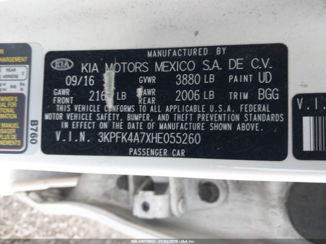 2017 KIA FORTE 3KPFK4A7XHE055260 Photo 8