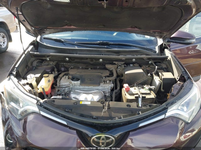Toyota Rav4 Xle 2018 2T3WFREV9JW436344 Image 10