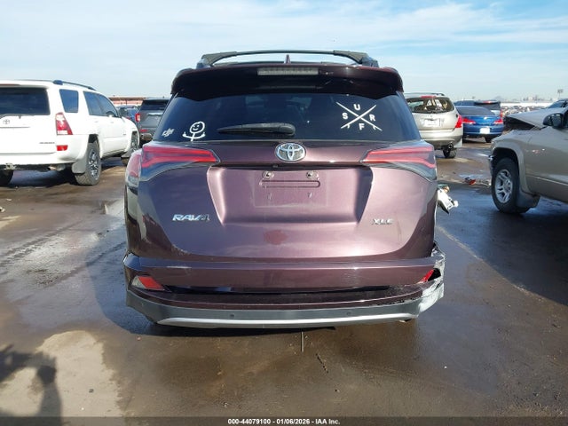 Toyota Rav4 Xle 2018 2T3WFREV9JW436344 Image 16