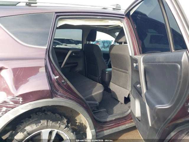 Toyota Rav4 Xle 2018 2T3WFREV9JW436344 Image 8