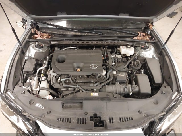 44079111 :رقم المزاد ، 58AEA1C10SU056923 vin ، 2025 Lexus Es 300h Luxury مزاد بيع