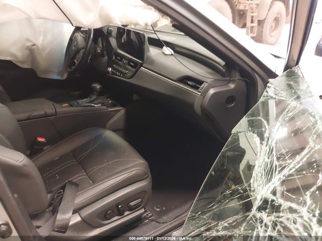 44079111 :رقم المزاد ، 58AEA1C10SU056923 vin ، 2025 Lexus Es 300h Luxury مزاد بيع