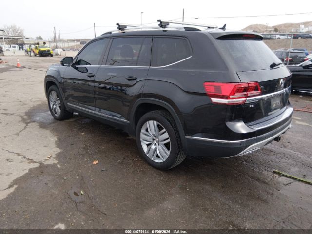 2019 VOLKSWAGEN ATLAS 1V2MR2CA0KC576940 Photo 2