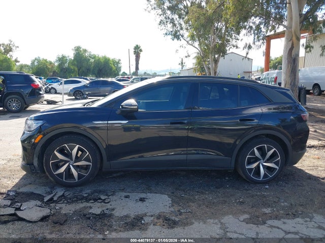 2023 Volkswagen Id.4 Pro S/pro S Plus მანქანა იყიდება აუქციონზე, vin: 1V2FMPE83PC011037, აუქციონის ნომერი: 44079137