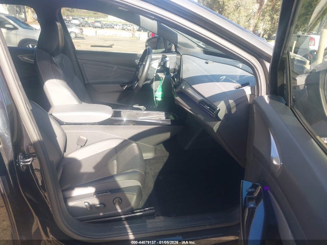 2023 VOLKSWAGEN ID.4 1V2FMPE83PC011037 Photo 4