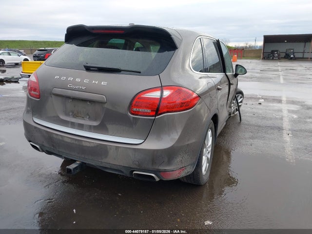 2014 PORSCHE CAYENNE WP1AA2A28ELA05982 Photo 3