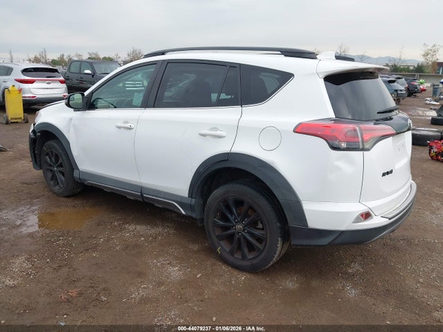 Toyota Rav4 Adventure 2018 2T3WFREV1JW444020 Image 3
