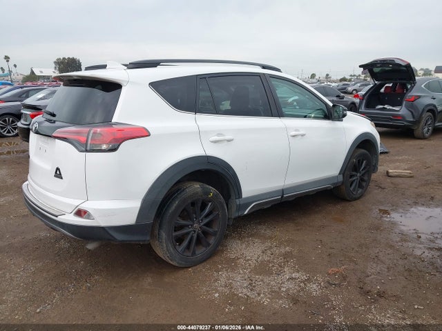 Toyota Rav4 Adventure 2018 2T3WFREV1JW444020 Image 4