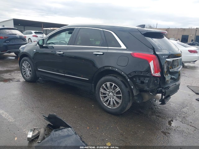 2017 CADILLAC XT5 1GYKNBRS6HZ284486 Photo 2