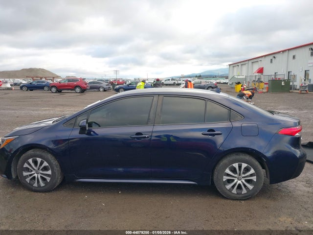 Toyota Corolla Hybrid Le 2022 JTDEAMDE8NJ047696 Image 14