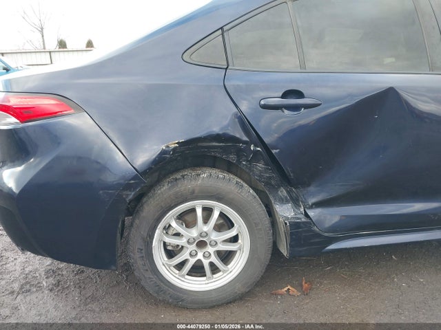 Toyota Corolla Hybrid Le 2022 JTDEAMDE8NJ047696 Image 6