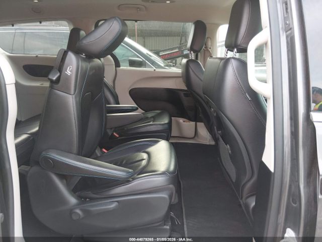 2021 CHRYSLER PACIFICA HYBRID 2C4RC1L73MR603209 Photo 7