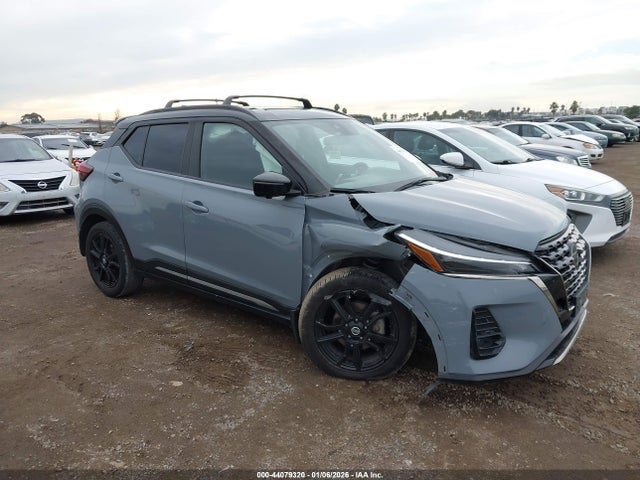 Nissan Kicks Sr Xtronic Cvt 2021 3N1CP5DV4ML520421 zdjęcie główne