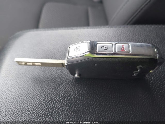 KNDPUCAG7P7030615 KIA Sportage Hybrid Lx