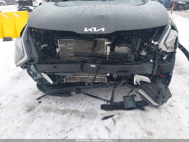 KNDPUCAG7P7030615 KIA Sportage Hybrid Lx