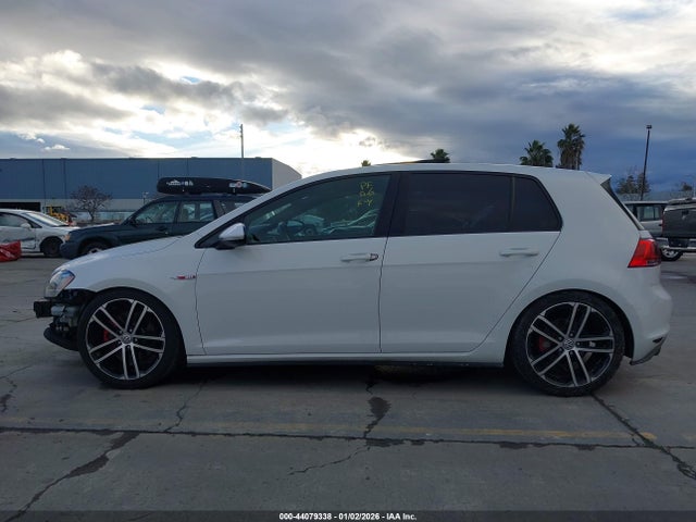 3VW5T7AU2FM025668 Volkswagen Golf Gti 2.0t Autobahn 4-door