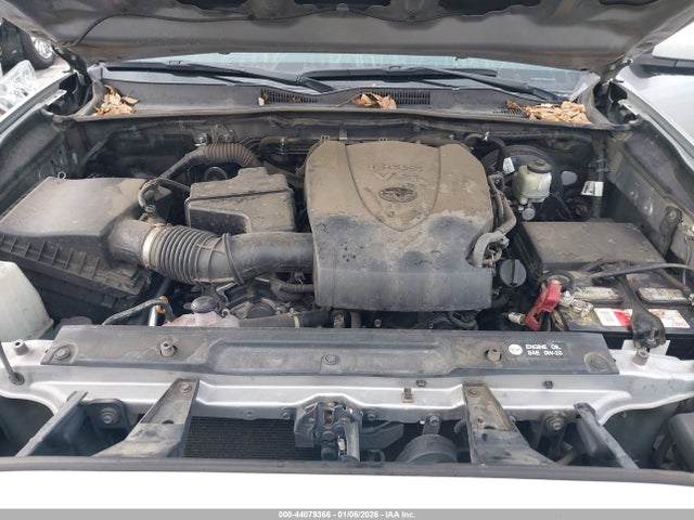 Toyota Tacoma 2018 3TMAZ5CN6JM075105 Image 10