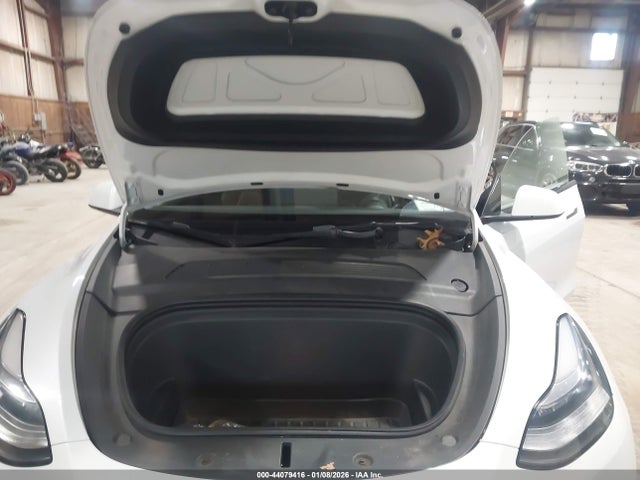 2021 TESLA MODEL Y 5YJYGDEE5MF191321 Photo 9